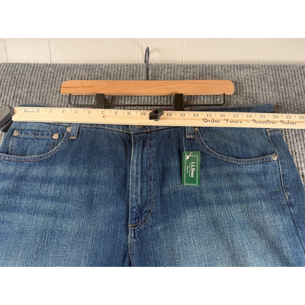 NWT L.L. Bean Double L Jeans Men's 40x29 Standard Fit Straight Leg Indigo Denim - Picture 3 of 9